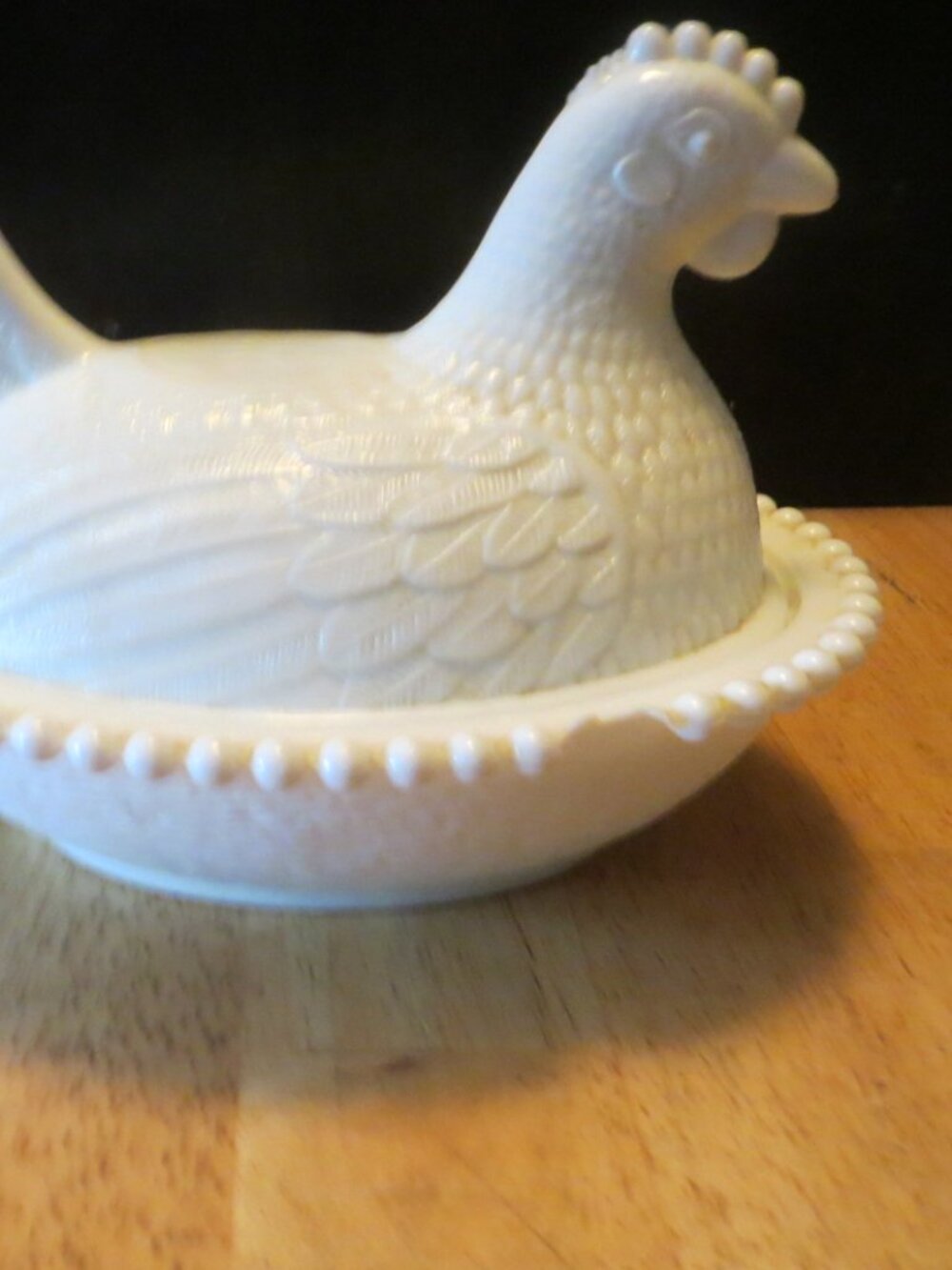 0426M Vtg. Indiana White Milk Glass Chicken Hen on Nest Covered Bowl Candy Dish
